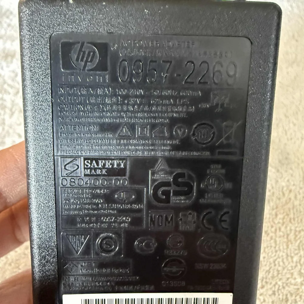 HP AC power adapter model 0957-2269 Computer Cable Adapter